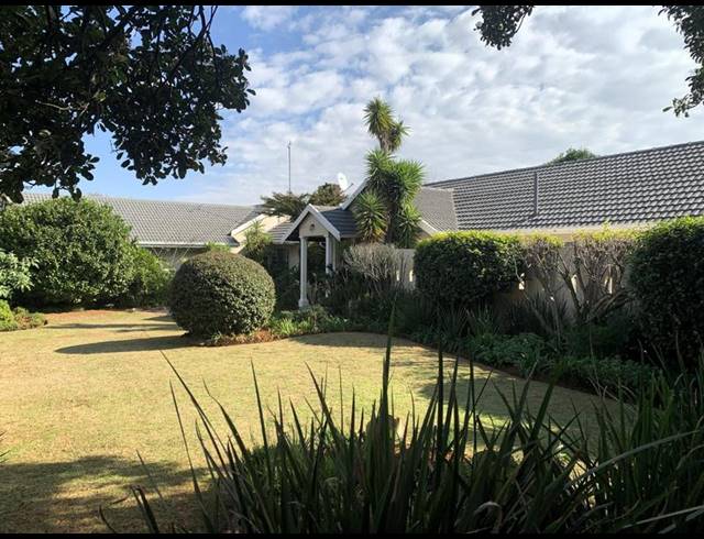4 BEDROOM HOUSE FOR SALE IN PARKRAND